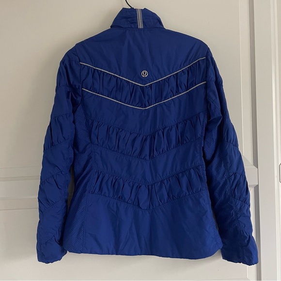 Lululemon Outward Bound Insulated Windbreaker Jacket in Wish Blue 20541 - Picture 3 of 8